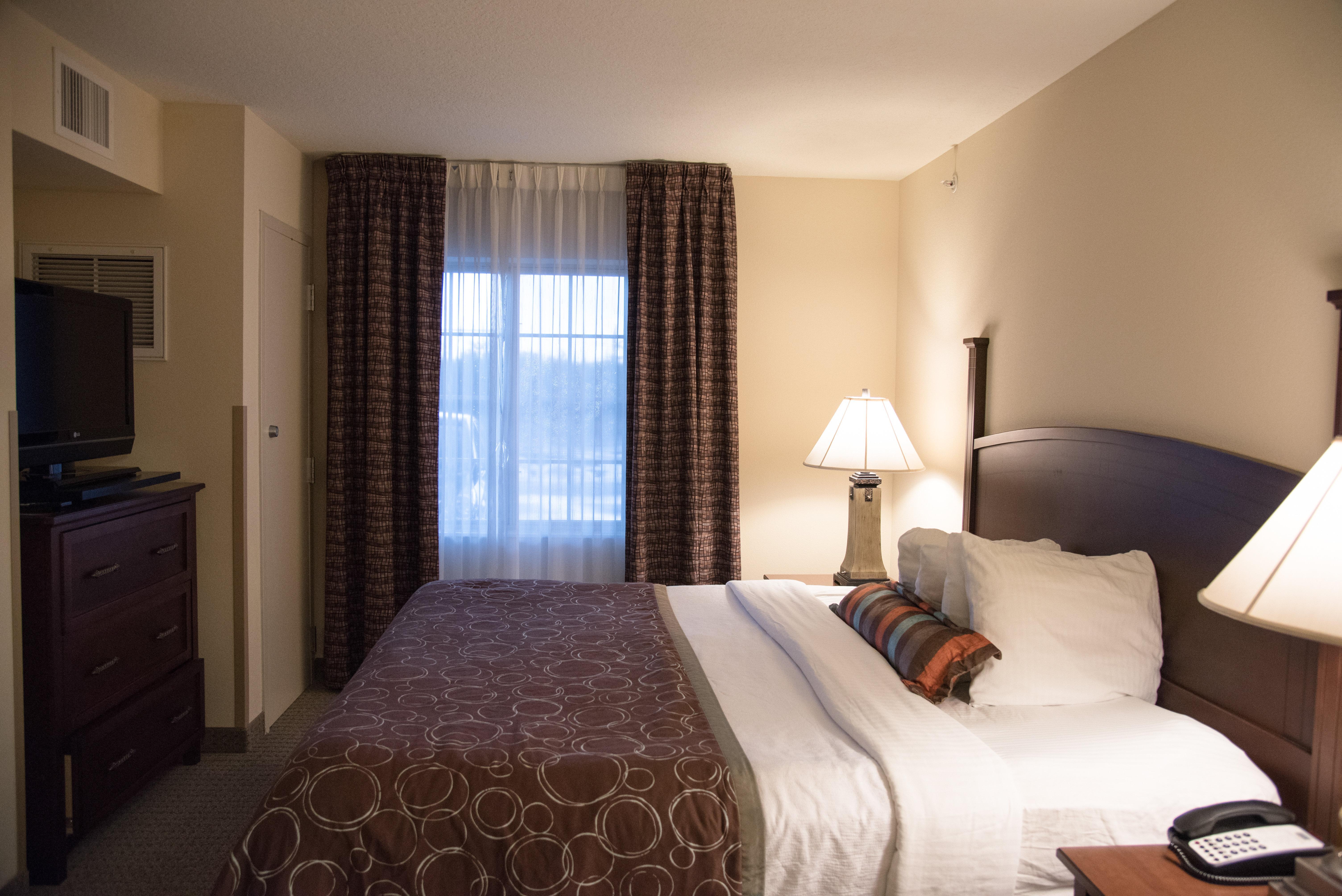 Staybridge Suites Fort Wayne By Ihg Exterior photo